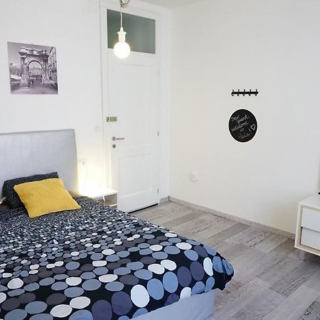 Hostel Ljiljana Pula Bagian luar foto