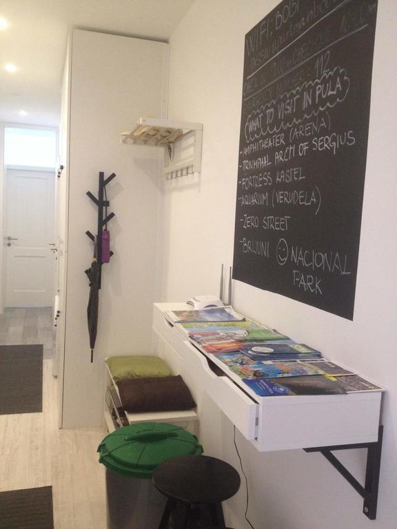 Hostel Ljiljana Pula Bagian luar foto