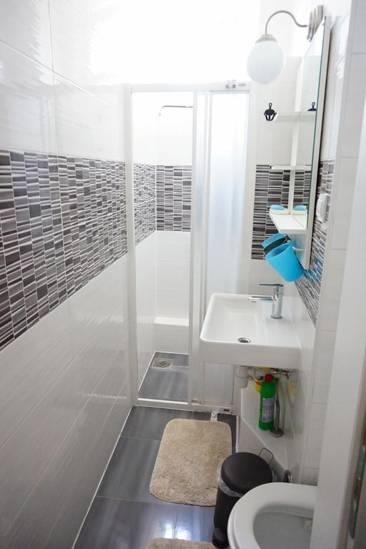 Hostel Ljiljana Pula Bagian luar foto